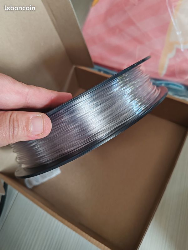 Imprimante 3d avec filament et accessoires (image 4)