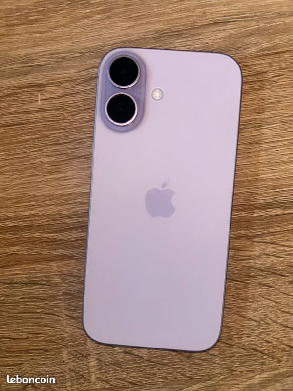 IPhone 17 Lavande, utilisé environ un mois, comme neuf + 11 mois de garantie restante (image 1)