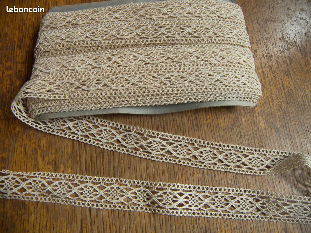 Dentelle ancienne en coton 2,8 cm de large (image 3)