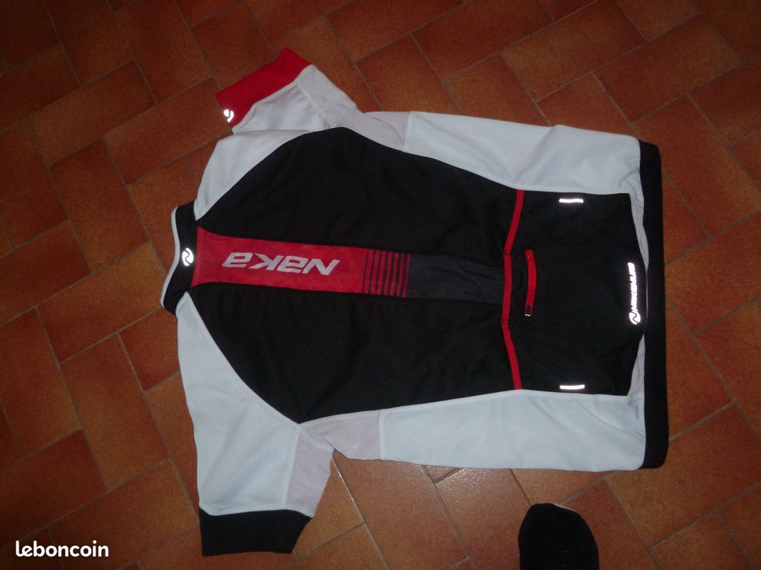 Tee shirt (image 7)