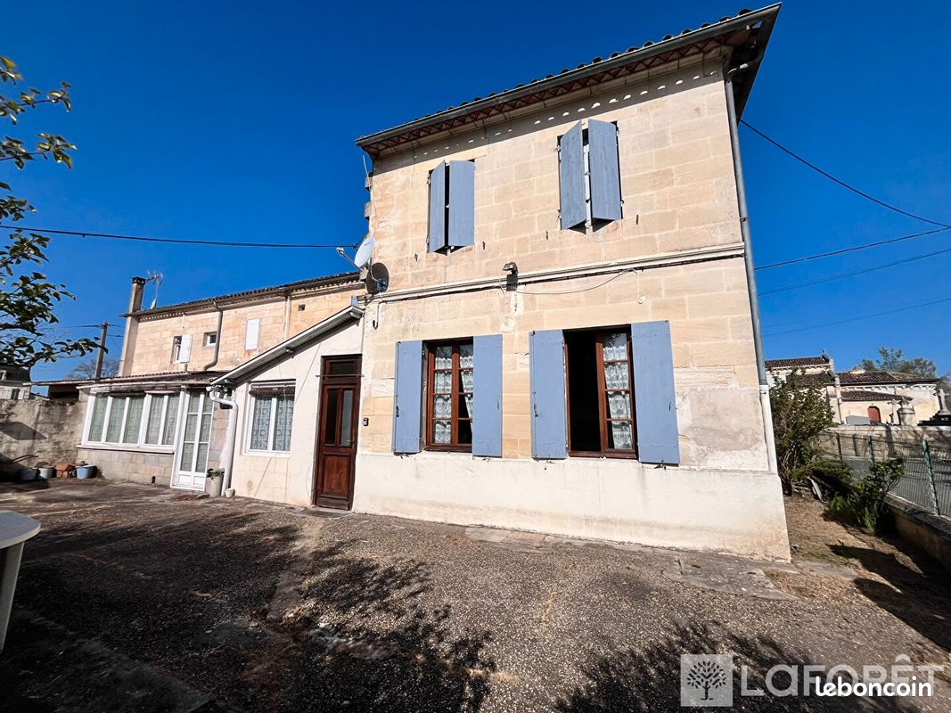 Maison 9 pièces 178 m² · à Sablons · 178 m² · 118 000 €