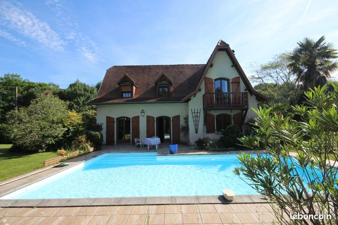 Maison 5 pièces 154 m²