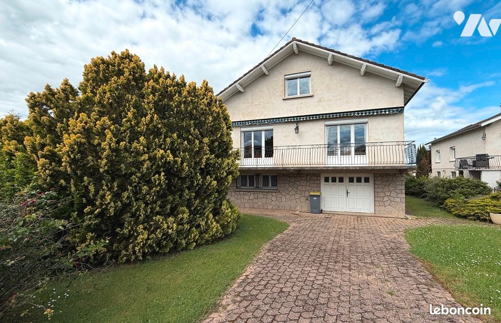 Maison 6 pièces 190 m² · à Montbrison · 190 m² · 235 000 €