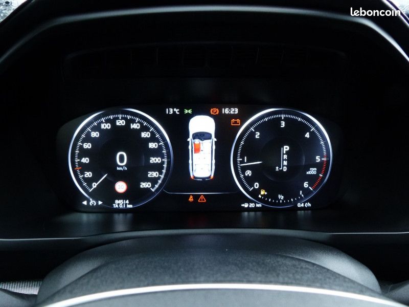 Volvo XC90 D5 AWD 225CH R-DESIGN GEARTRONIC 7 PLACES (image 28)