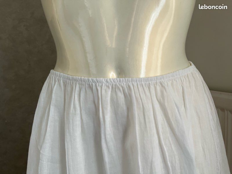joli jupon vintage jolie dentelle taille élastique taille 34/36 ref R2R