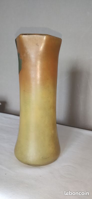 Vase en verre épais design moderniste liseré cobalt façon murano
