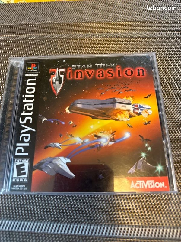 PS1 Star Trek : Invasion (2000, PS1 PlayStation 1) complet avec notice étiquette. Version américaine ou PlayStation craquée (image 1)