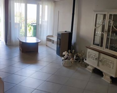 Maison mitoyenne toutes commodités
