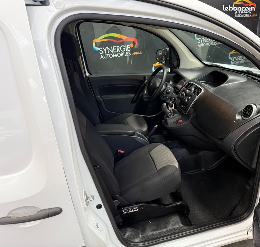 Kangoo 1.5 dci 95 ch 100.447 km d'origine 9.158 ht (10.990 ttc) (image 2)