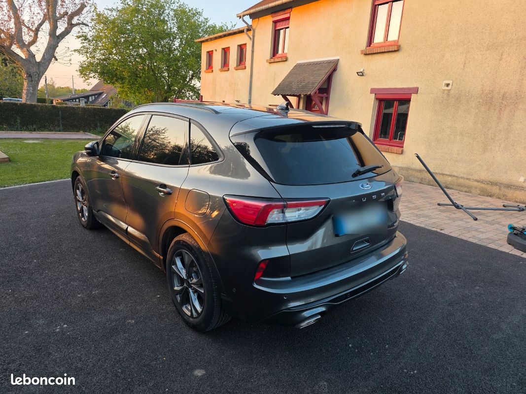 Ford Kuga ST LINE X 190 FHEV (image 2)