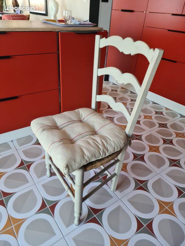 Chaises anciennes lot de 2 (image 3)