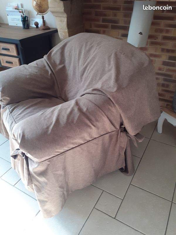 Fauteuil avec sa housse (image 2)