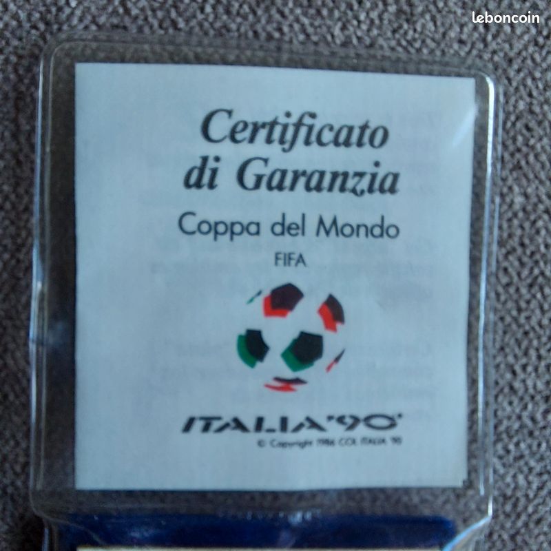 Pin's Coupe Du Monde Italie 90 – Broche Mascotte Football, Collection 17mm, Made In Italy