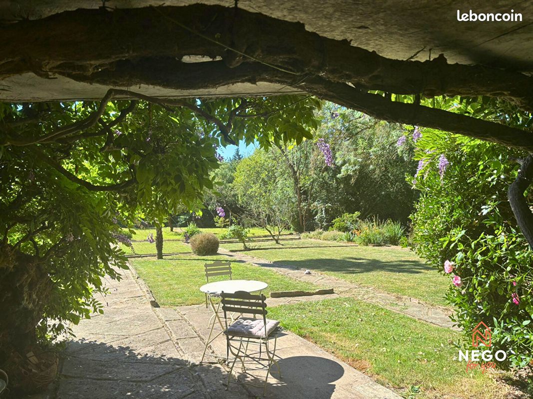 Maison 9 pièces 213 m² · à Les Hauts-d'Anjou · 213 m² · 344 500 €