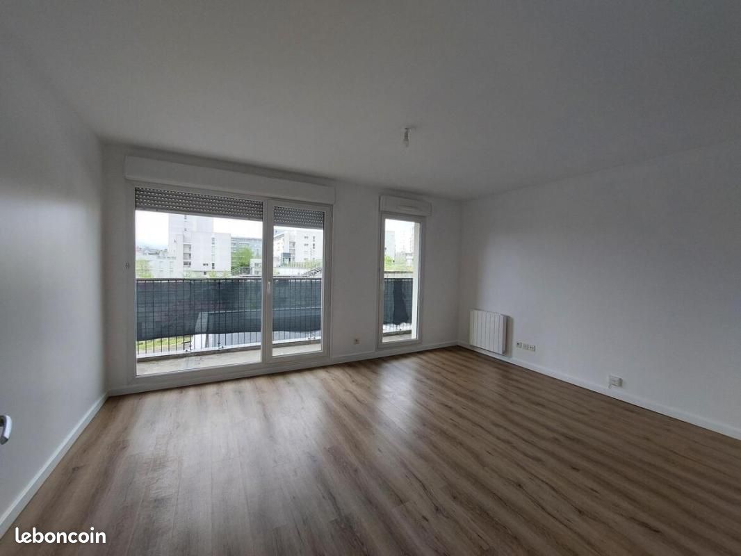 Appartement 3 pièces 52 m² · à Cergy · 52 m² · 950 €/mois
