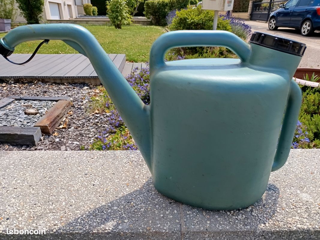 Jerrican fuel domestique 10 litres (image 1)