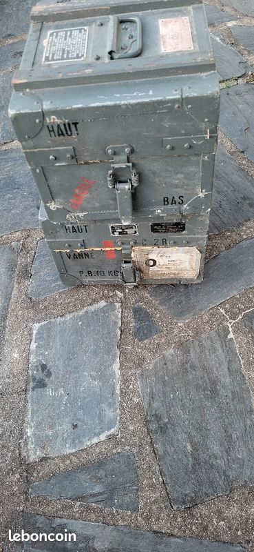 Caisse militaire en bois (image 4)