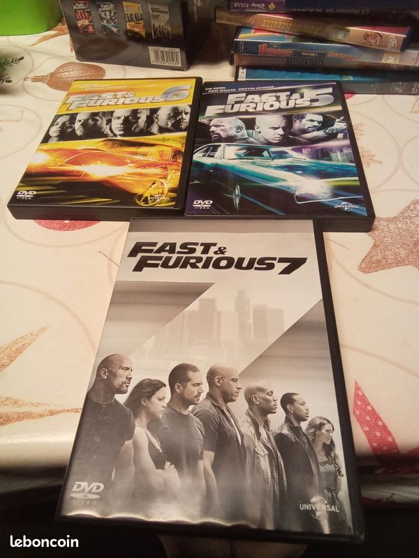 DVD l'Integrale X7 film de "Fast & Furious" en très voir excellent état (Rose) (image 15)