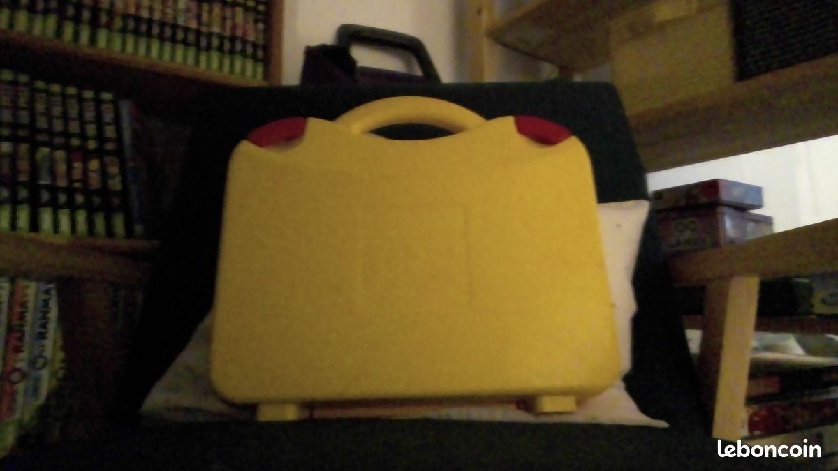 Malette Lego jaune (image 1)
