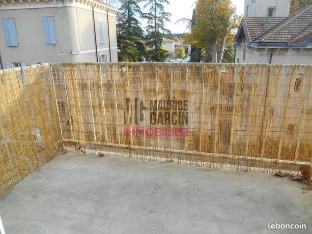 https://img.leboncoin.fr/api/v1/lbcpb1/images/e9/8a/38/e98a3834a44ec6a89438ec1c8ccd19433a29eeff.jpg?rule=ad-image