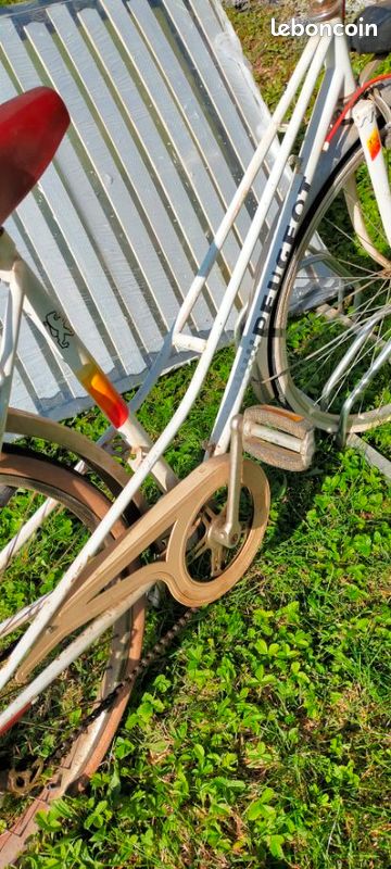 Vend vélo Peugeot femme vintage (image 4)