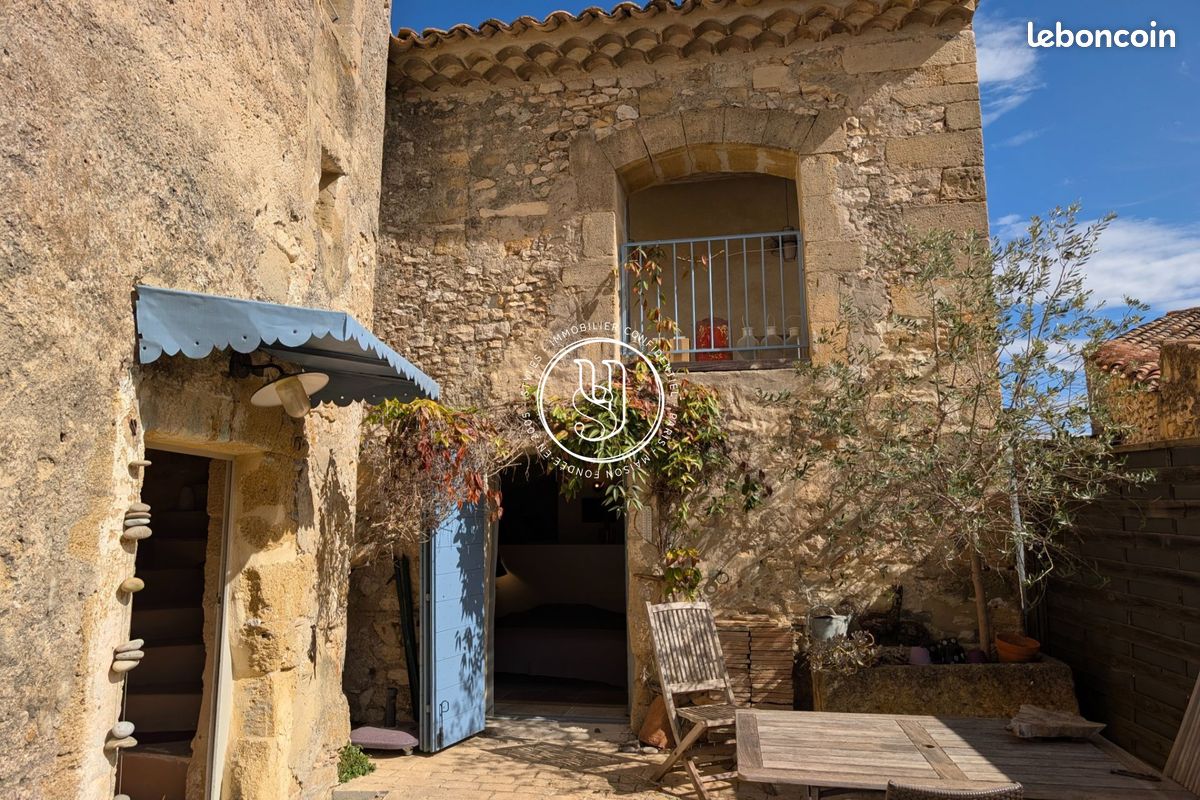 Maison 6 pièces 261 m² · à Uzès · 261 m² · 680 000 €