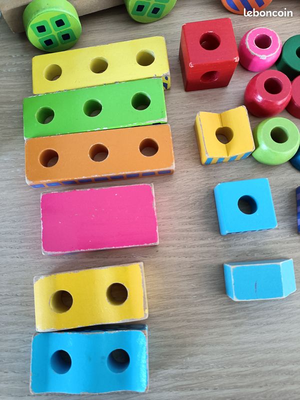 Lot de 33 blocs de construction "assembler et empiler" (image 8)