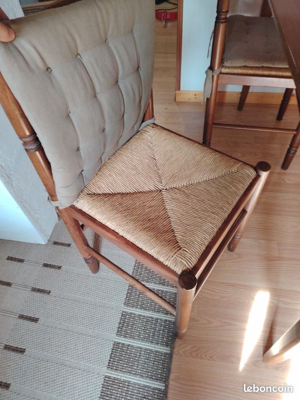 Table et 4 chaises (image 3)