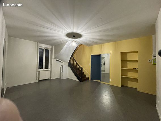 Appartement 3 pièces 85 m² · à Nevers · 85 m² · 660 €/mois
