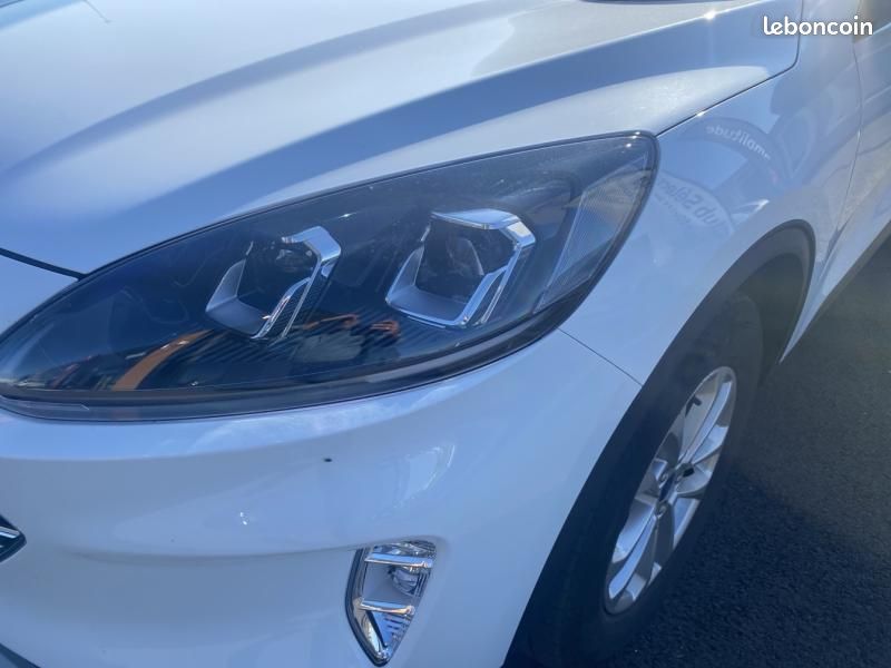 Ford Kuga 2.5 Duratec 190ch FHEV E85 Titanium BVA (image 30)