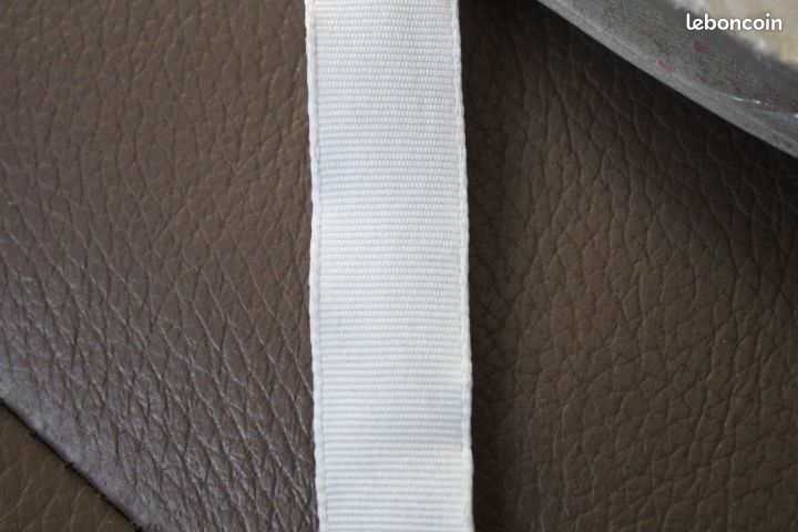 0.10 cts le mètre - Méga bobine de 202 mètres de ruban blanc (image 2)