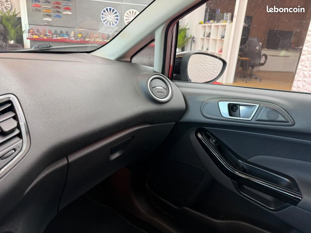 Ford Fiesta VI 1.5 TDCi 95 CV (image 8)