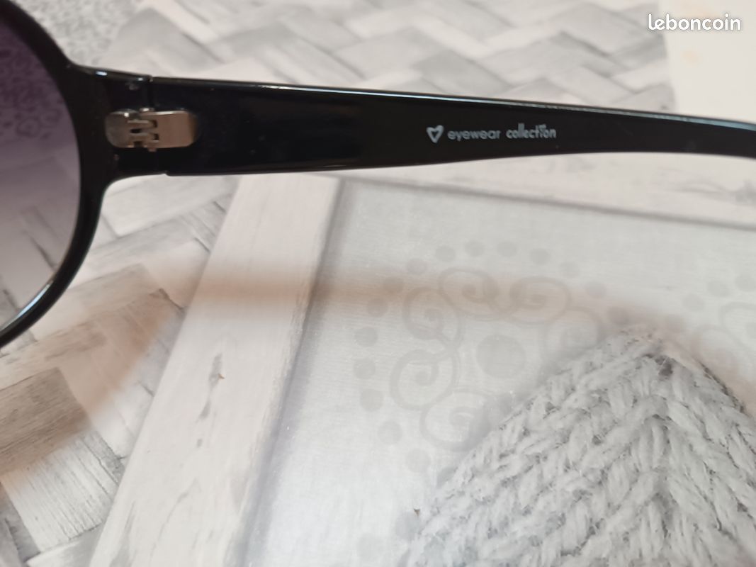 Lunettes de soleil eyewear femme Bon état (image 4)