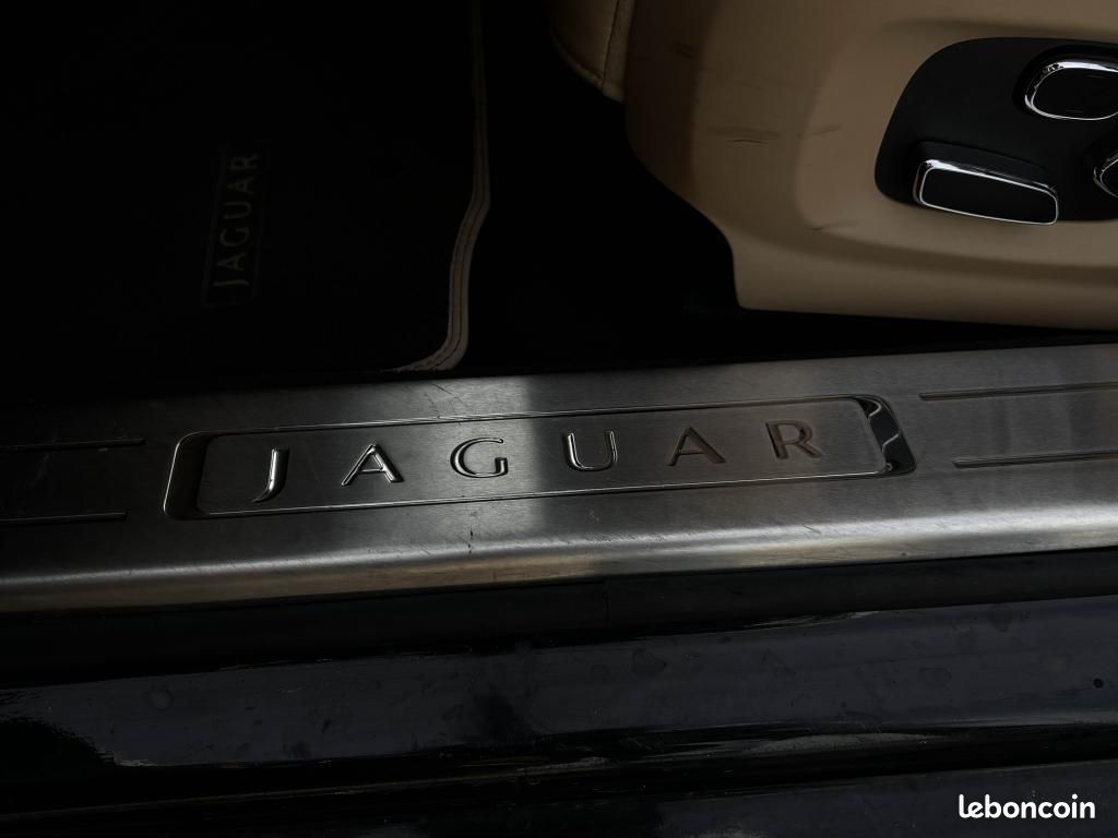 JAGUAR XJ Courte - 3.0 D V6 - 275ch - BVA 8 - Luxe Premium Phase 1 - Garantie 12 mois (image 25)