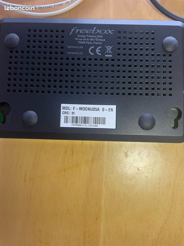Boîtier Convertisseur Fibre Freebox ONU FTTH ZMD - F-MDONU05A, Neuf Et
