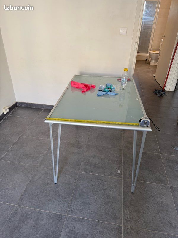 Bureau (image 4)