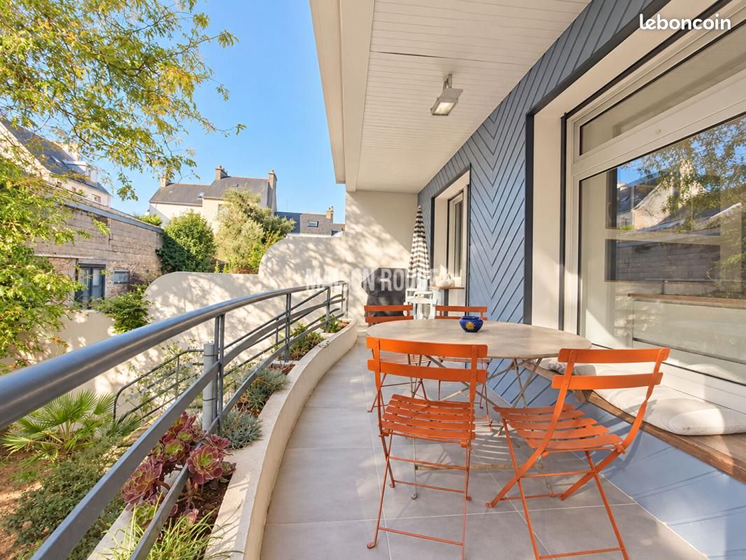 Maison 10 pièces 270 m² · à Lorient · 270 m² · 699 900 €