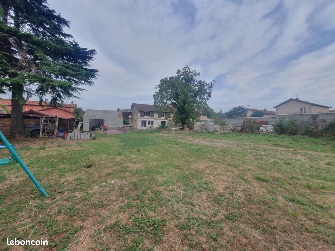 Maison 203 m² · à Pusignan · 203 m² · 320 000 €