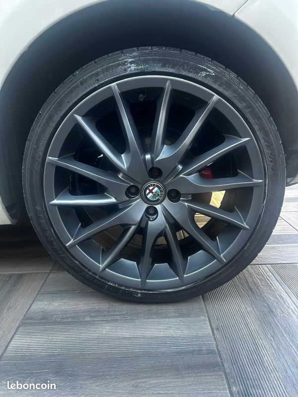 ALFA ROMEO MiTo 1.4 170ch Quadrifoglio Verde - 2010 - 182 000 km (image 16)