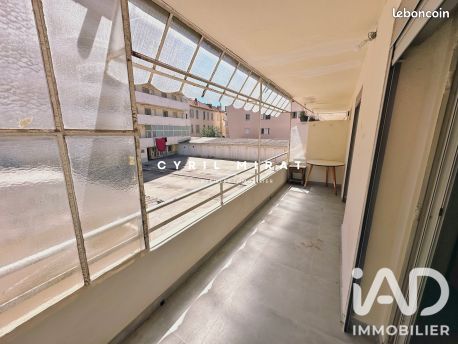 Appartement 3 pièces 65 m² · à Toulon · 65 m² · 1 050 €/mois