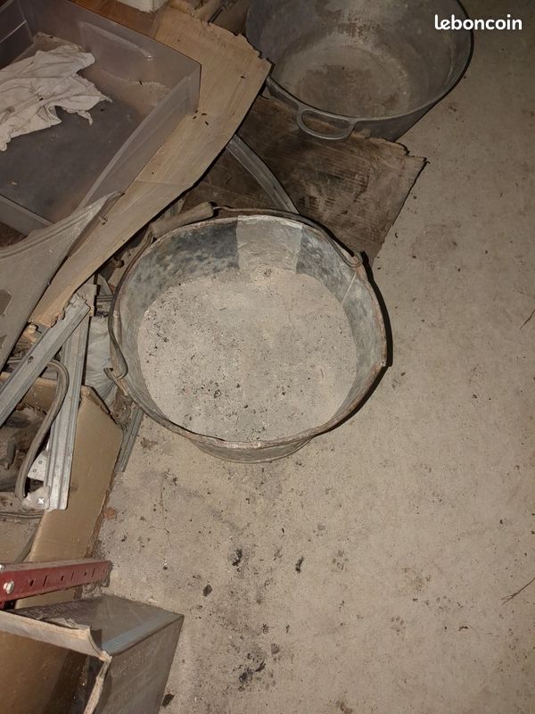 En vrac Donne cendres issu de mon poêle a bois (image 1)