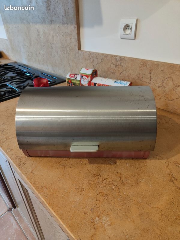 Vend boîte à pain (image 1)