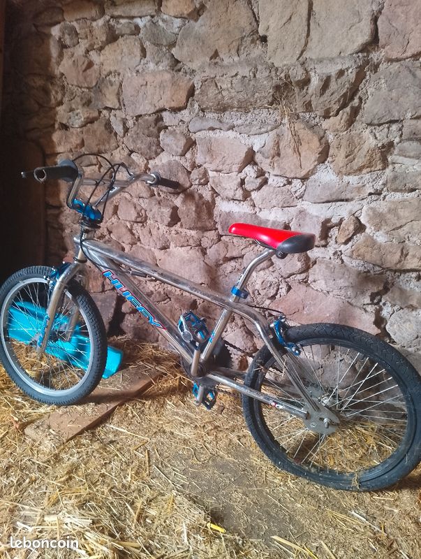 Vélo Cross (Pour Connaisseurs , Collectionneurs) Vélos