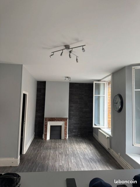 Appartement 5 pièces 120 m² · à Charleville-Mézières · 120 m² · 700 €/mois