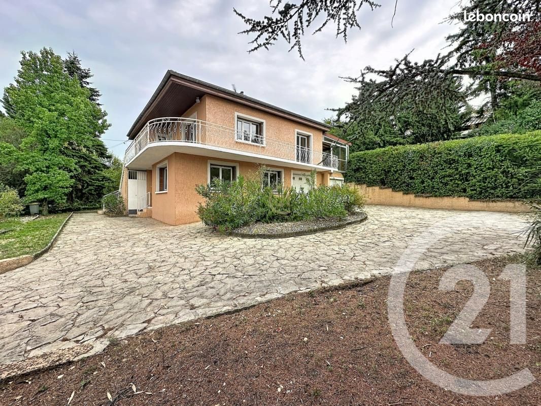 Maison 7 pièces 152 m² · à Millery · 152 m² · 449 000 €