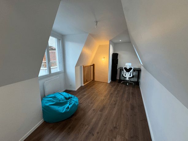 Maison a louer  - 3 pièce(s) - 79.6 m2 - Surfyn
