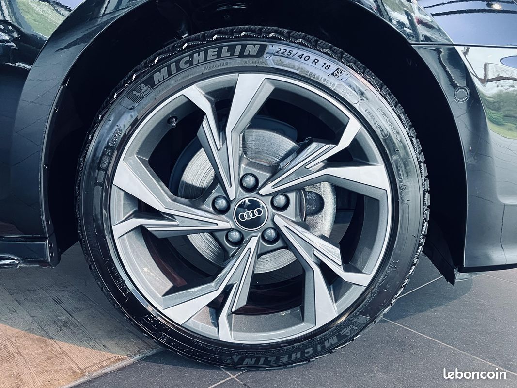AUDI A3 Sportback 35 TFSI Mild Hybrid 150 S tronic 7 S Line (image 7)