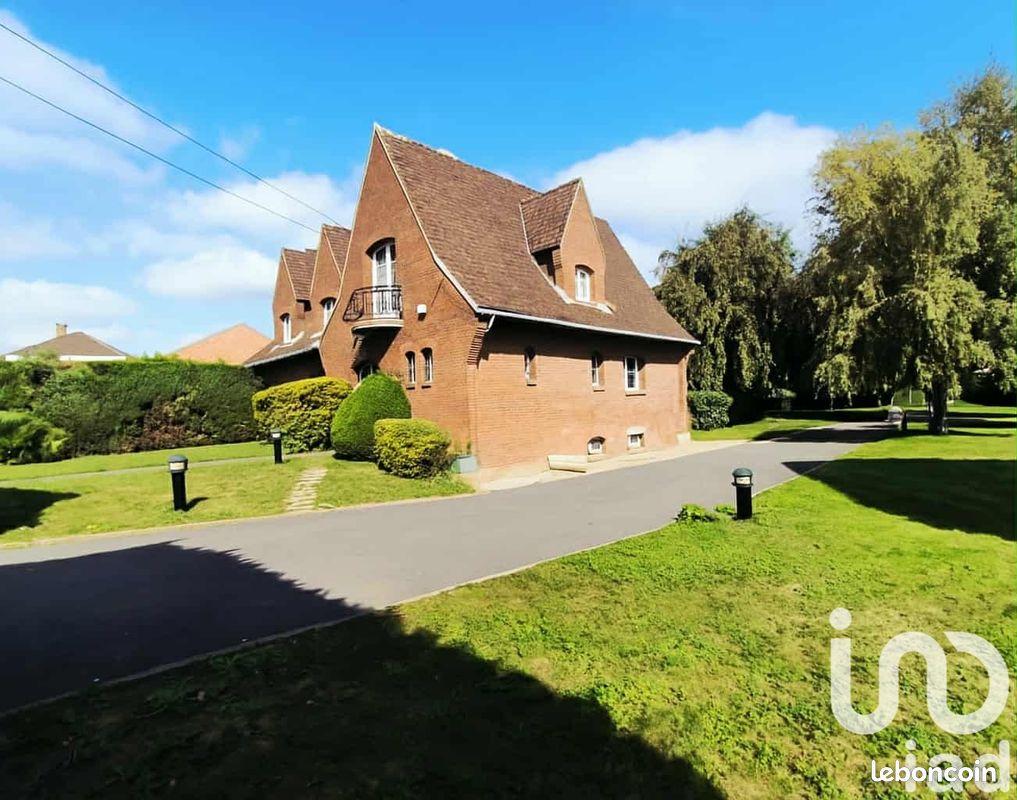 Maison 5 pièces 216 m² · à Bauvin · 216 m² · 618 000 €