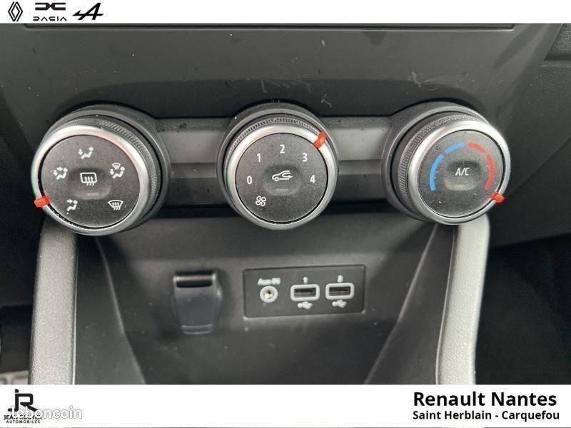 Renault Clio 1.6 E-Tech hybride 145ch Equilibre (image 15)