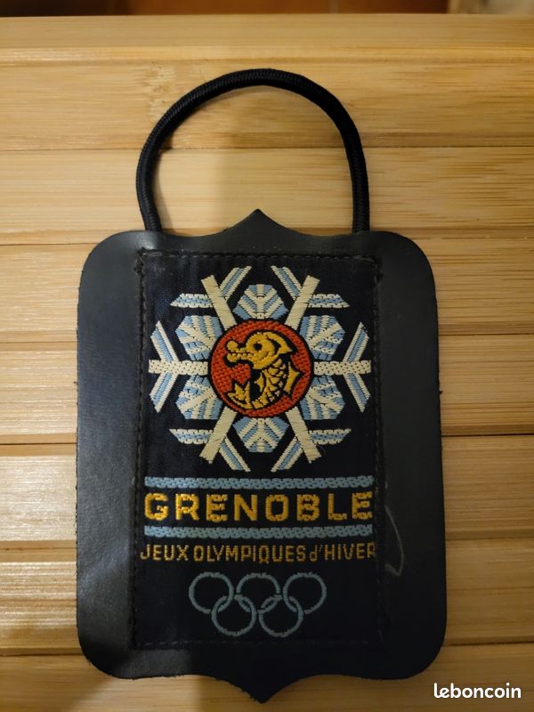 Patch Brodé USA – Jeux Olympiques Grenoble 1968 – Équipe Américaine – Neuf